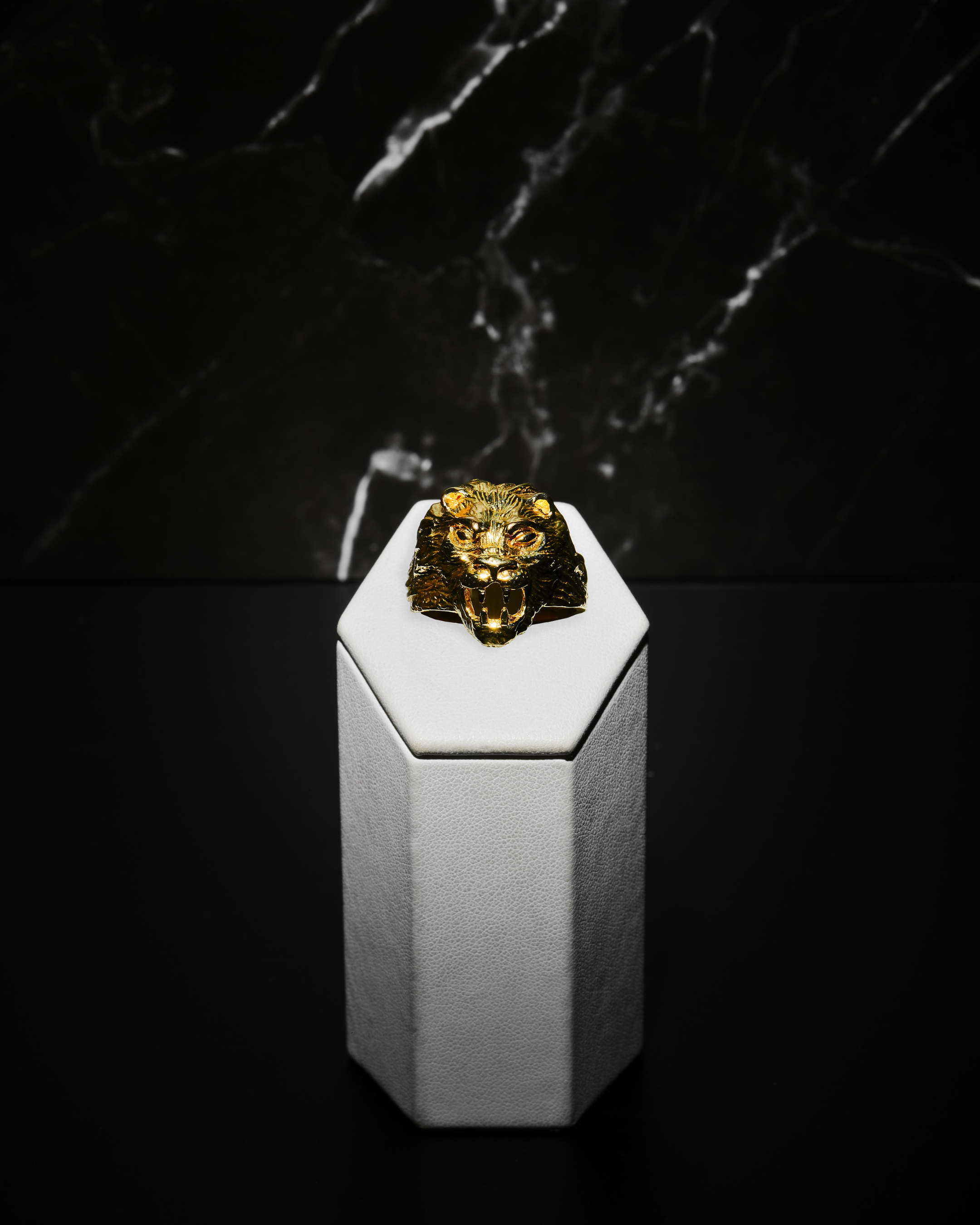 Anello Golden Lion