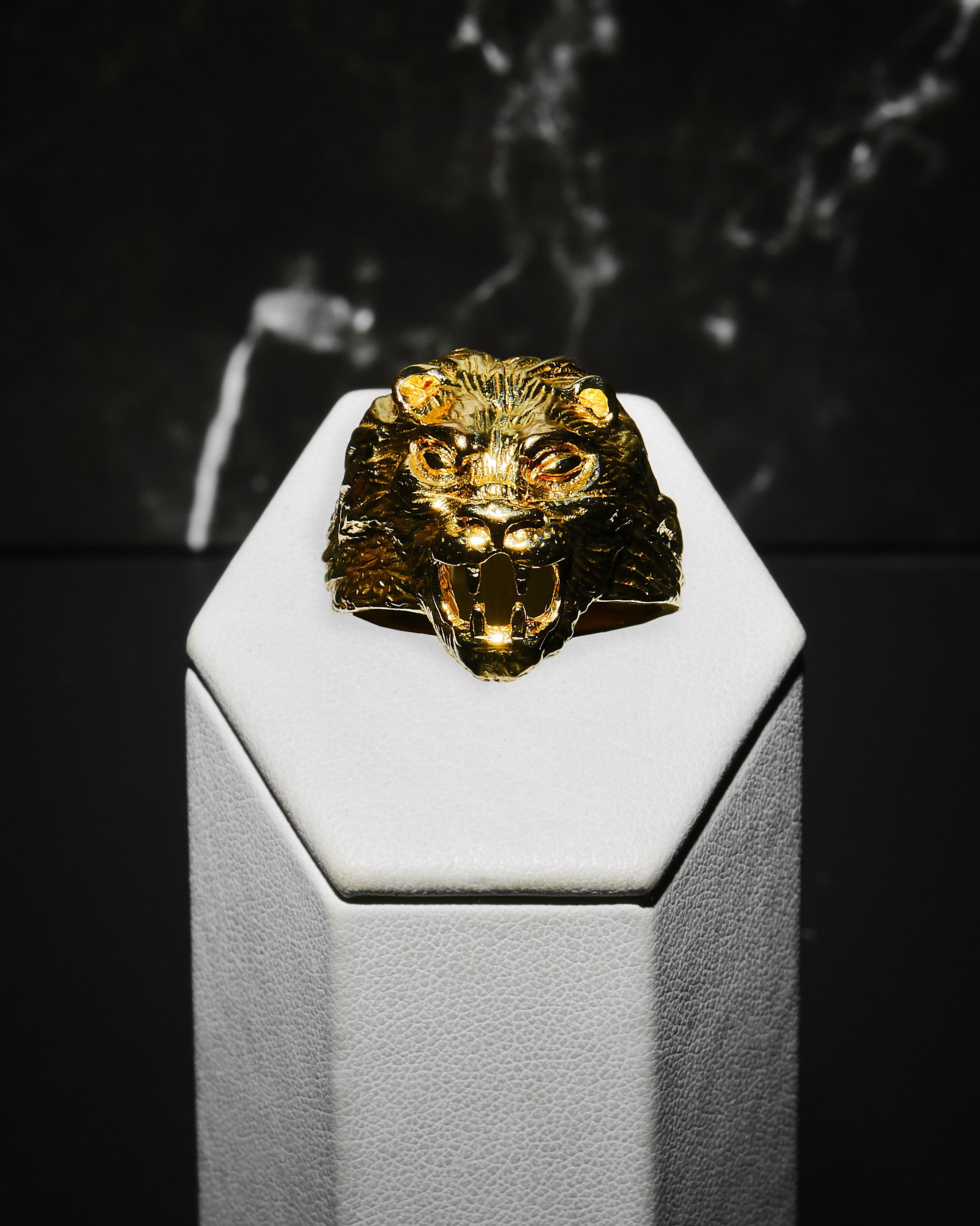 Anello Golden Lion